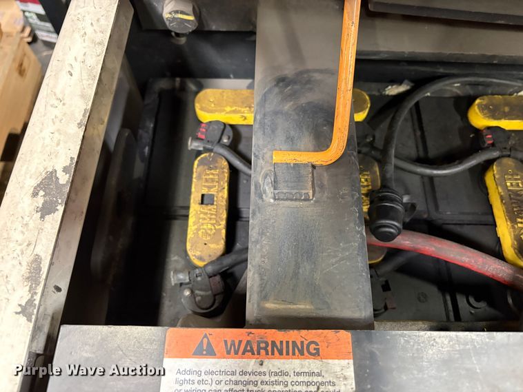 image for item EU8578 2016 Crown SP3520-30 order picker