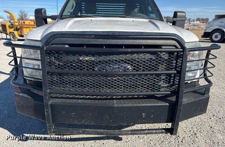 image for item EV2649 2012 Ford F450 Super Duty XL flatbed truck