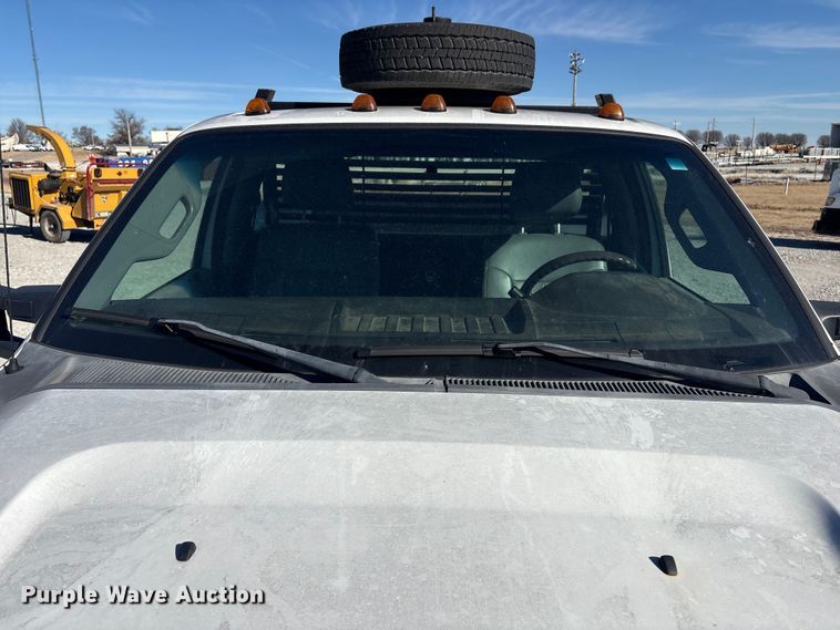 image for item EV2649 2012 Ford F450 Super Duty XL flatbed truck