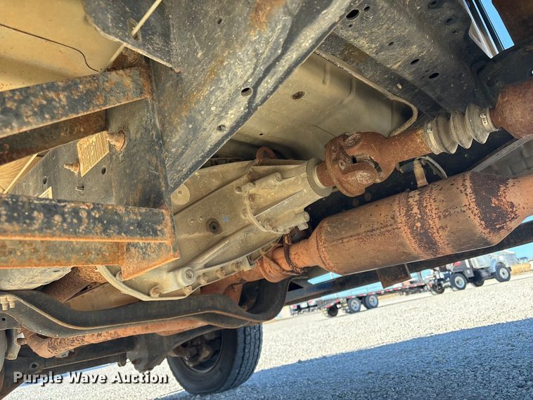 image for item EV2649 2012 Ford F450 Super Duty XL flatbed truck