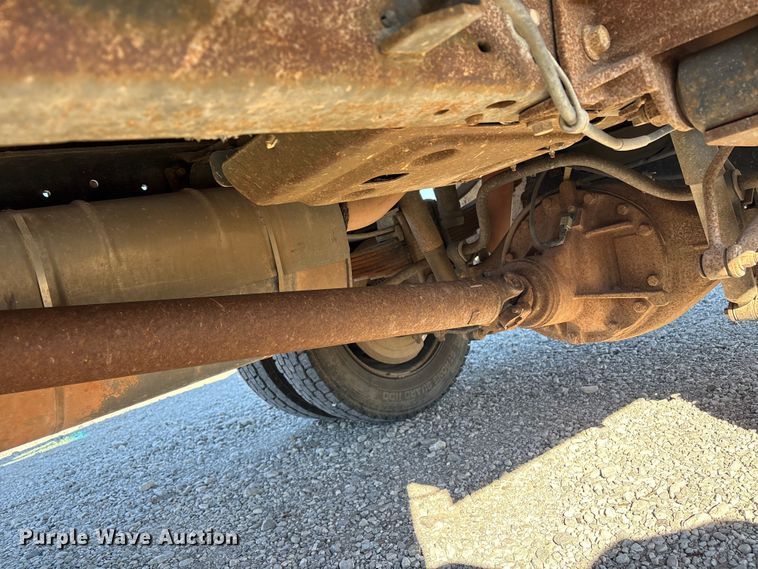 image for item EV2649 2012 Ford F450 Super Duty XL flatbed truck