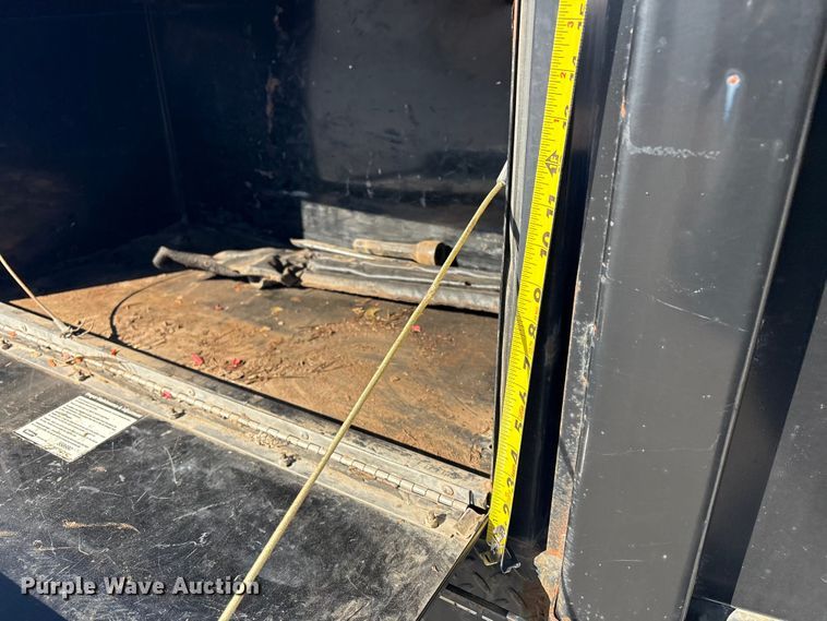 image for item EV2649 2012 Ford F450 Super Duty XL flatbed truck