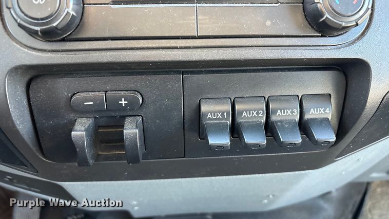 image for item EV2649 2012 Ford F450 Super Duty XL flatbed truck