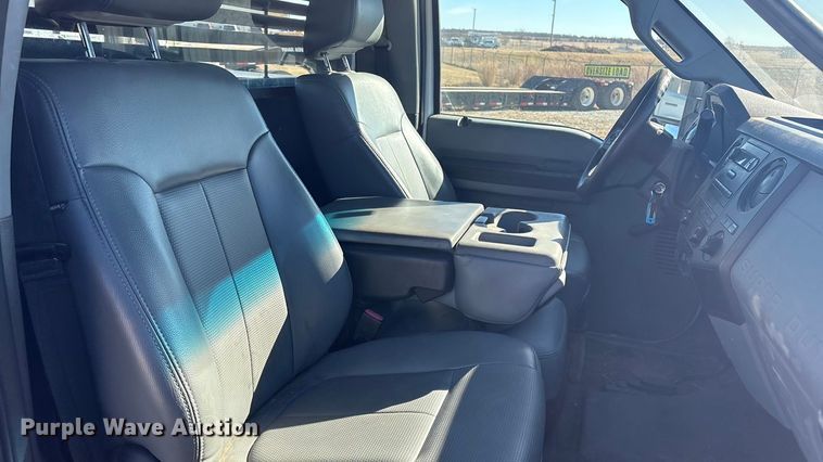 image for item EV2649 2012 Ford F450 Super Duty XL flatbed truck