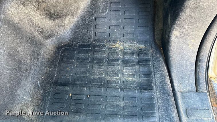 image for item EV2649 2012 Ford F450 Super Duty XL flatbed truck