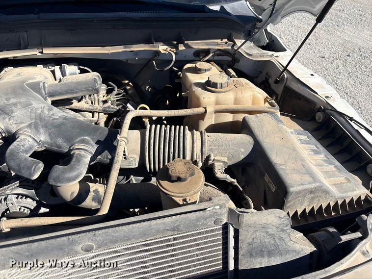 image for item EV2649 2012 Ford F450 Super Duty XL flatbed truck