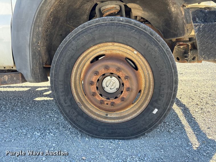 image for item EV2649 2012 Ford F450 Super Duty XL flatbed truck