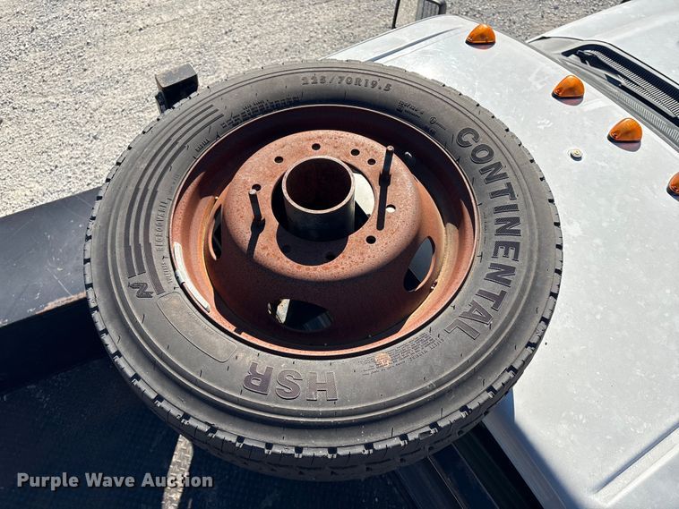 image for item EV2649 2012 Ford F450 Super Duty XL flatbed truck