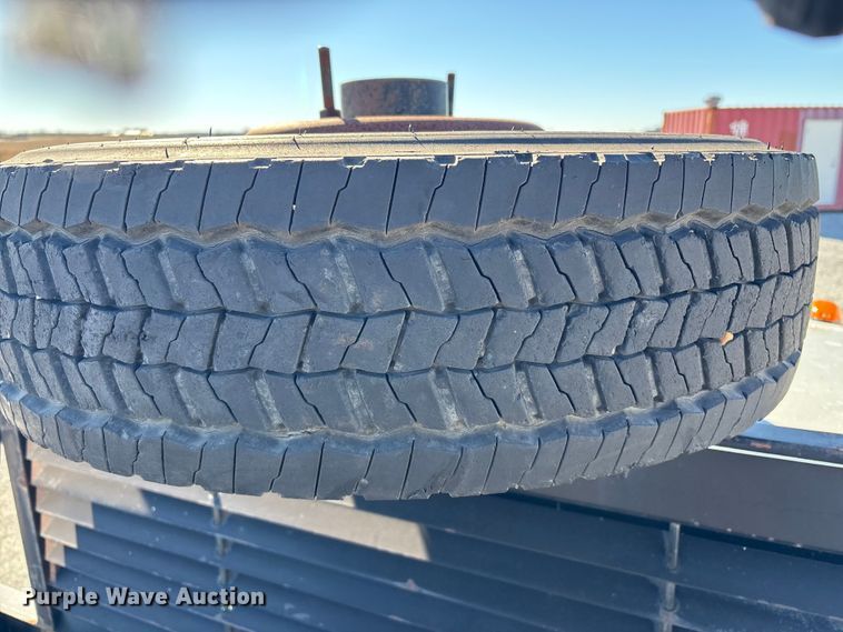 image for item EV2649 2012 Ford F450 Super Duty XL flatbed truck