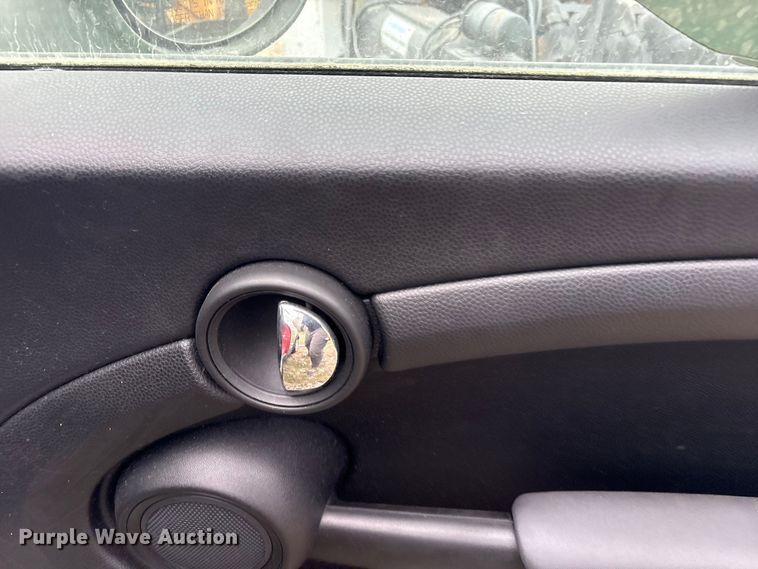 image for item EV2654 2007 Mini Cooper 