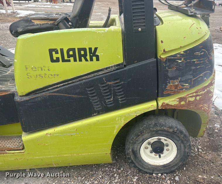 image for item EV2669 Clark C25L forklift