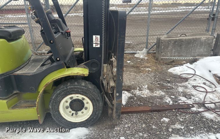 image for item EV2669 Clark C25L forklift