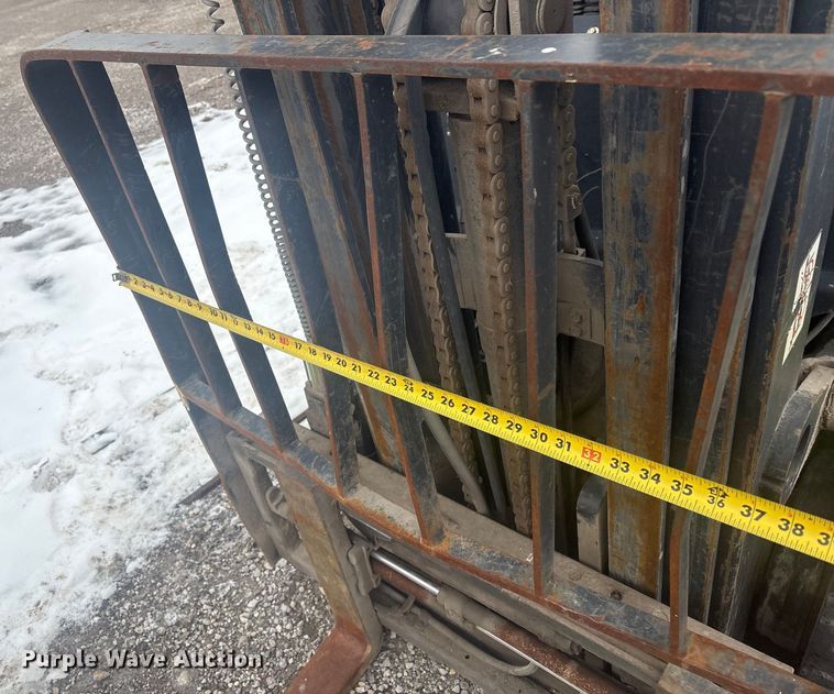 image for item EV2669 Clark C25L forklift