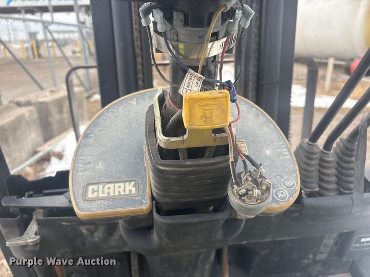 image for item EV2669 Clark C25L forklift