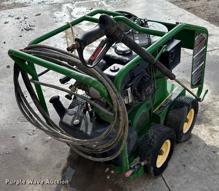 image for item FB0568 John Deere AC-2500GHH hot pressure washer