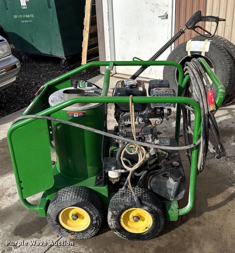 image for item FB0568 John Deere AC-2500GHH hot pressure washer
