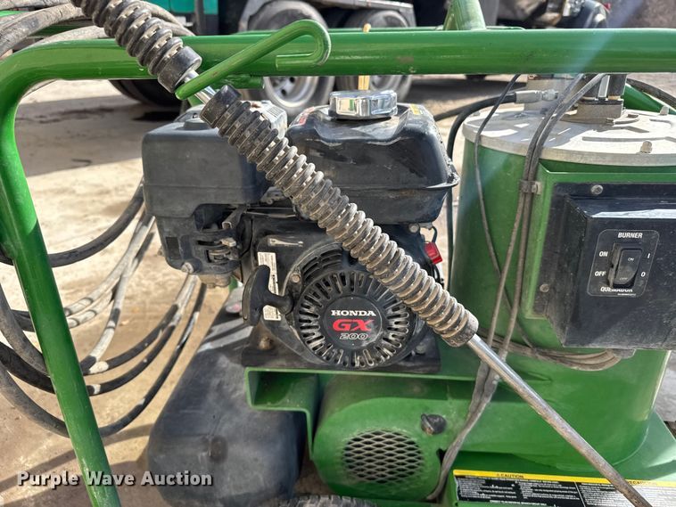 image for item FB0568 John Deere AC-2500GHH hot pressure washer