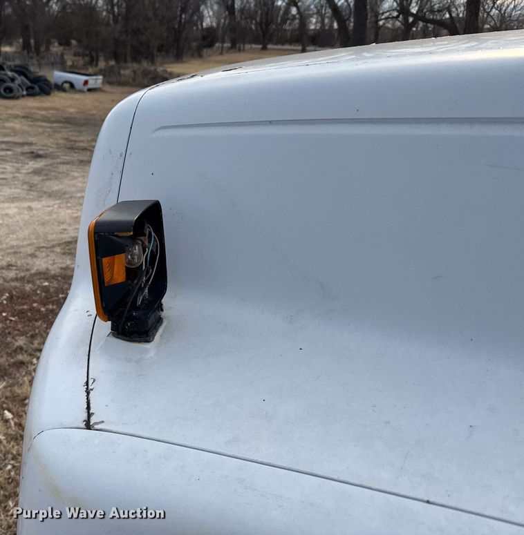 image for item FB0569 1996 GMC C6 tow truck