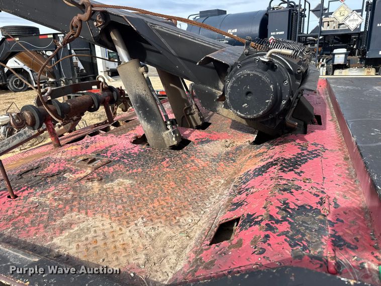 image for item FB0569 1996 GMC C6 tow truck