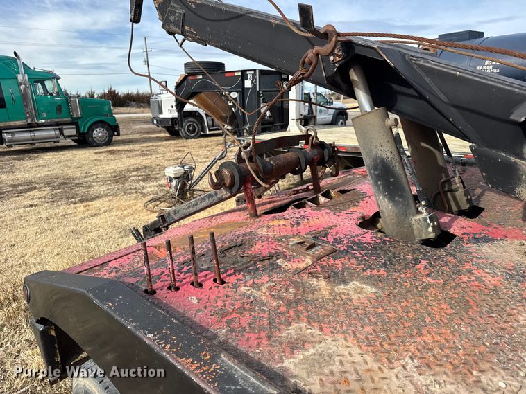 image for item FB0569 1996 GMC C6 tow truck