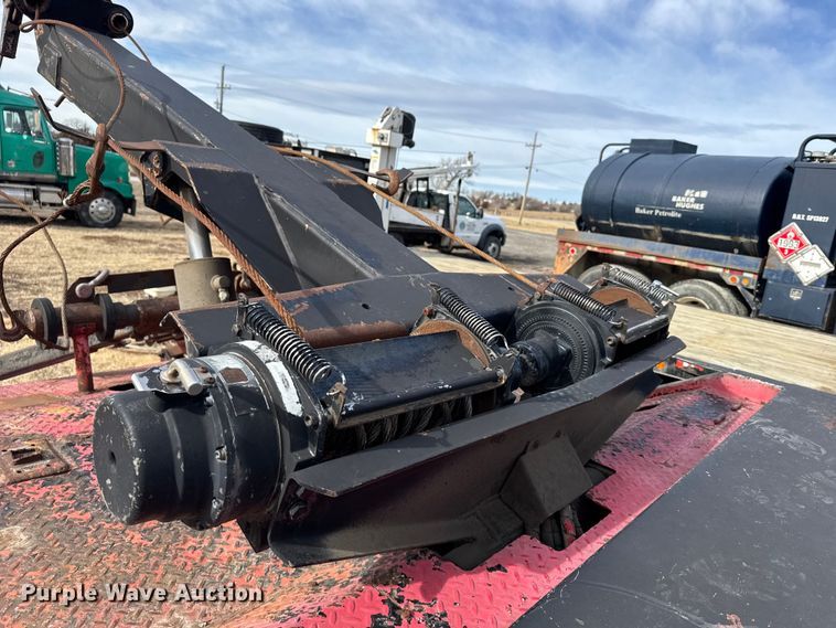 image for item FB0569 1996 GMC C6 tow truck