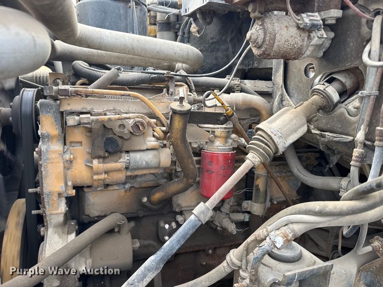 image for item FB0569 1996 GMC C6 tow truck