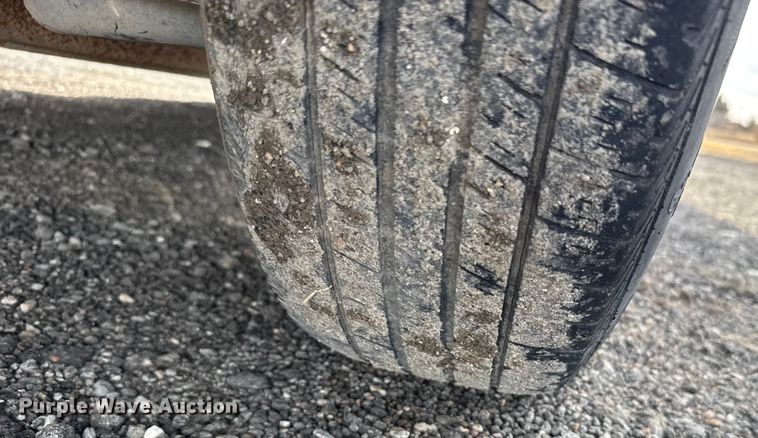 image for item FB0570 1992 Oldsmobile Royale 