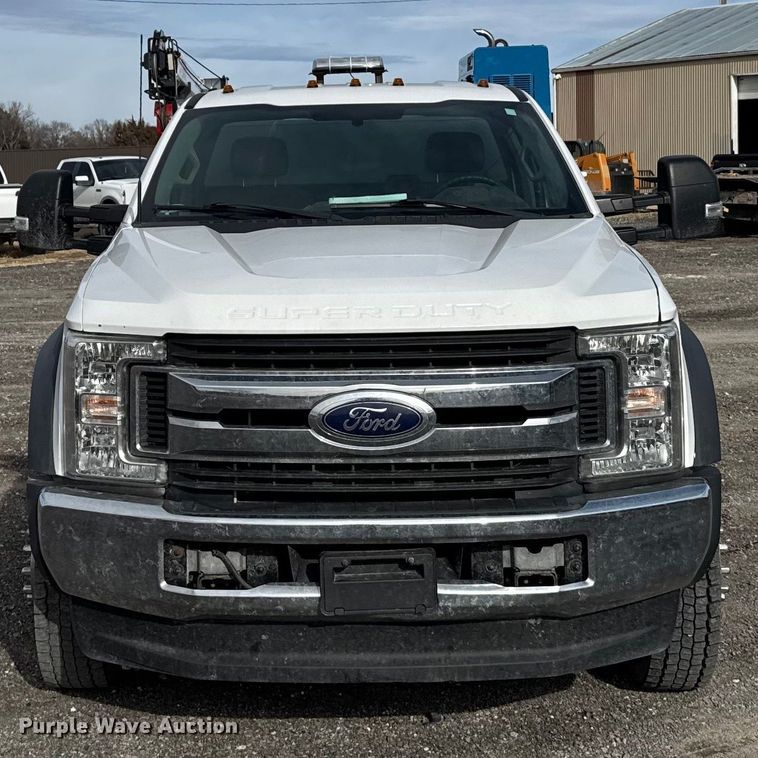 image for item FB0571 2017 Ford F550 utility / service truck