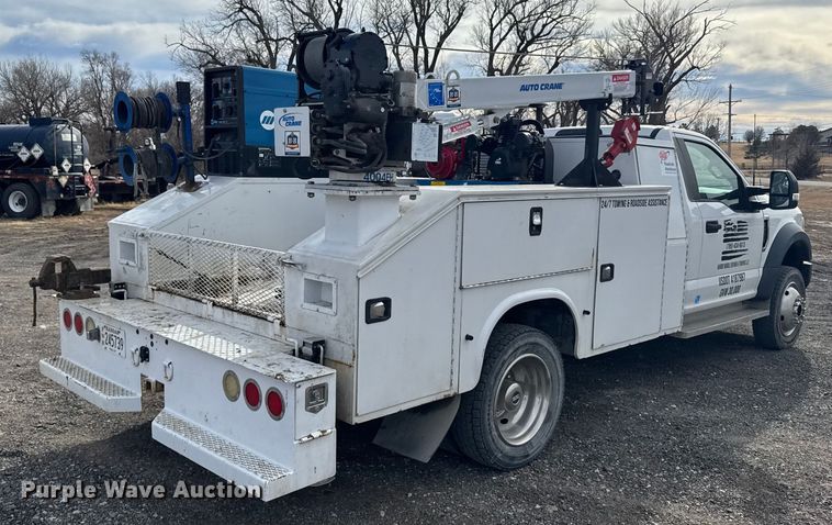 image for item FB0571 2017 Ford F550 utility / service truck