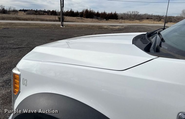 image for item FB0571 2017 Ford F550 utility / service truck