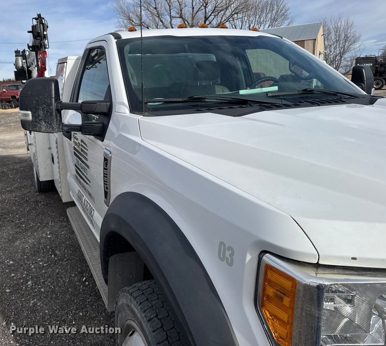image for item FB0571 2017 Ford F550 utility / service truck