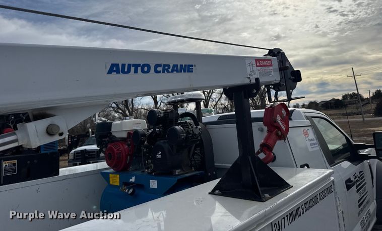 image for item FB0571 2017 Ford F550 utility / service truck