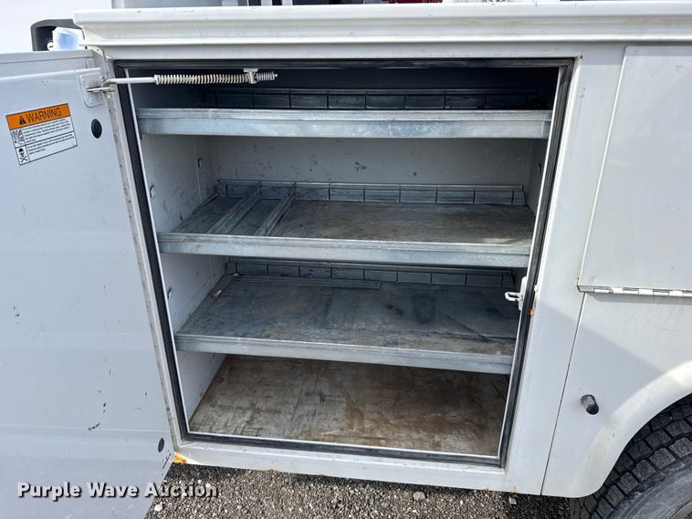 image for item FB0571 2017 Ford F550 utility / service truck