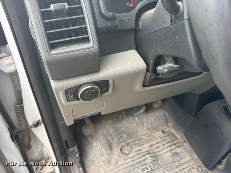 image for item FB0571 2017 Ford F550 utility / service truck