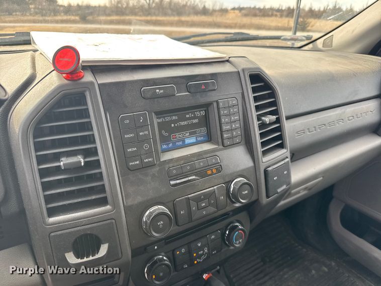 image for item FB0571 2017 Ford F550 utility / service truck