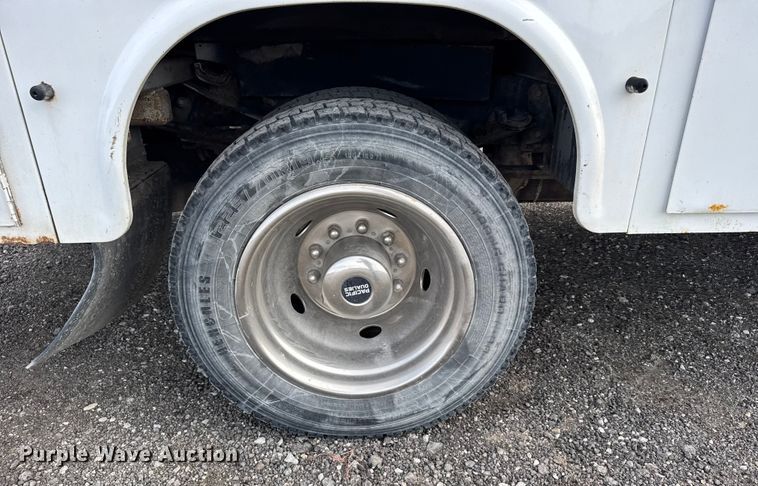 image for item FB0571 2017 Ford F550 utility / service truck