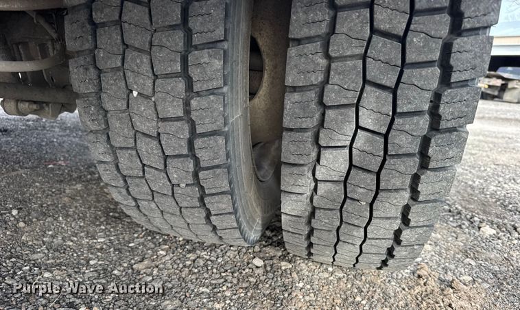 image for item FB0571 2017 Ford F550 utility / service truck