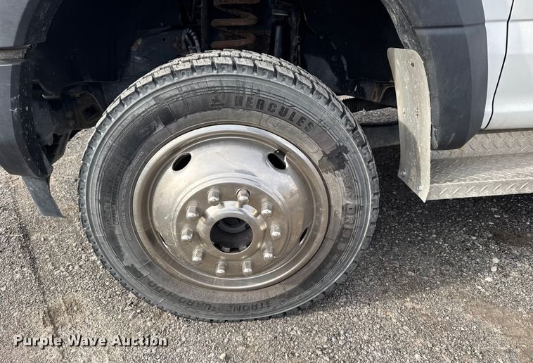 image for item FB0571 2017 Ford F550 utility / service truck