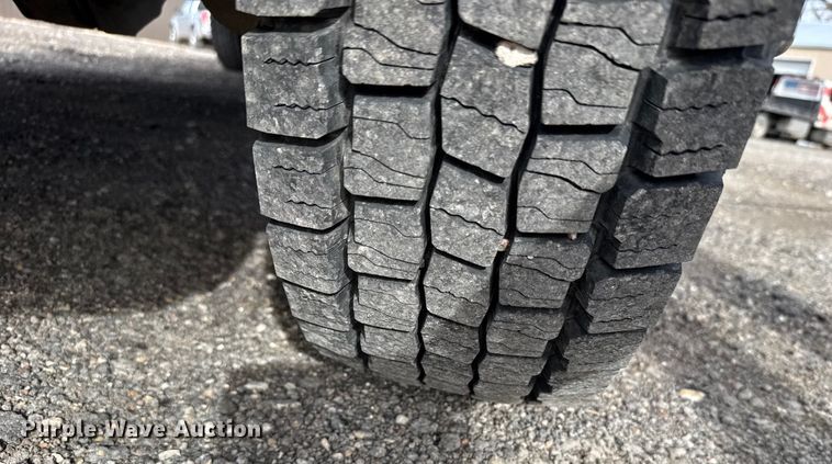 image for item FB0571 2017 Ford F550 utility / service truck