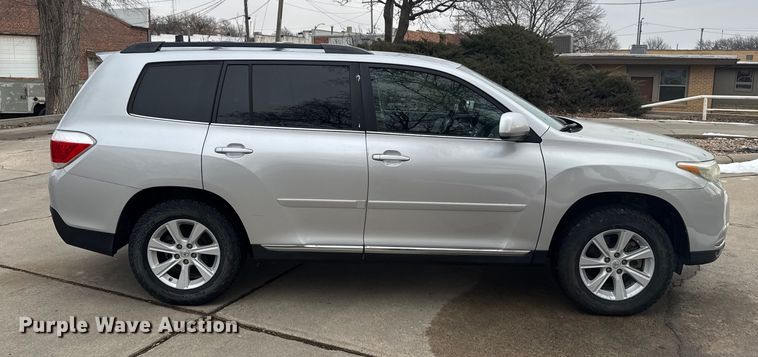 image for item FB0663 2012 Toyota Highlander SUV