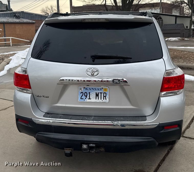 image for item FB0663 2012 Toyota Highlander SUV