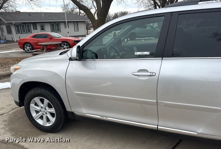 image for item FB0663 2012 Toyota Highlander SUV