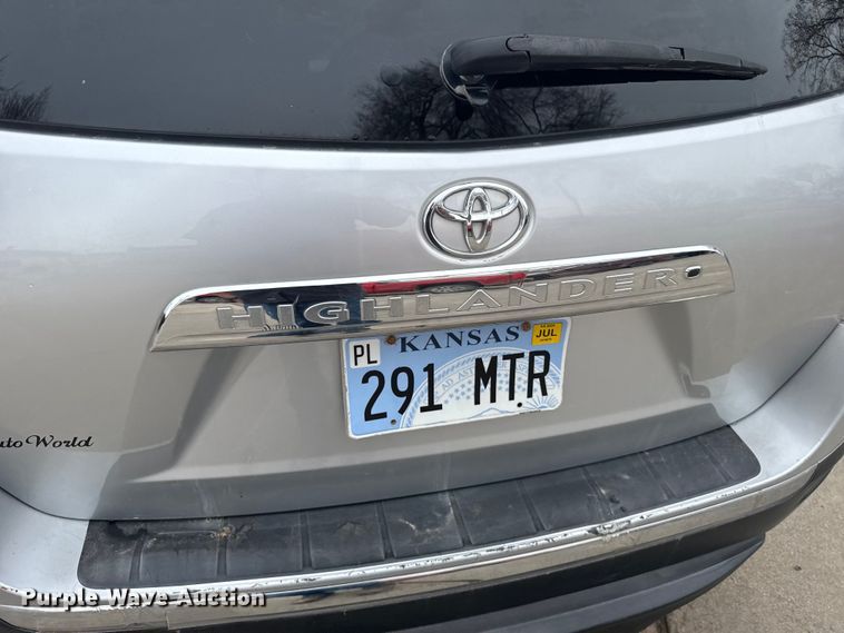 image for item FB0663 2012 Toyota Highlander SUV