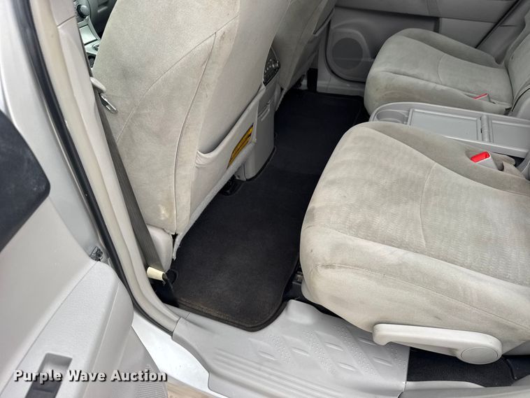 image for item FB0663 2012 Toyota Highlander SUV