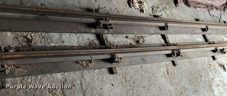 image for item FB0665 Koike aronson PLP-EX-200 plasma cutting table