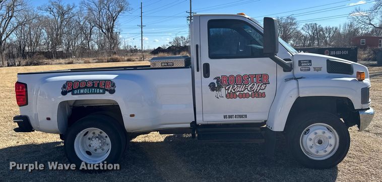 image for item FB0726 2007 GMC C5500 pickup truck