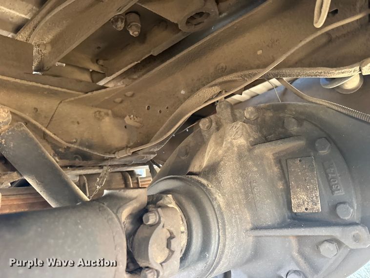 image for item FB0726 2007 GMC C5500 pickup truck