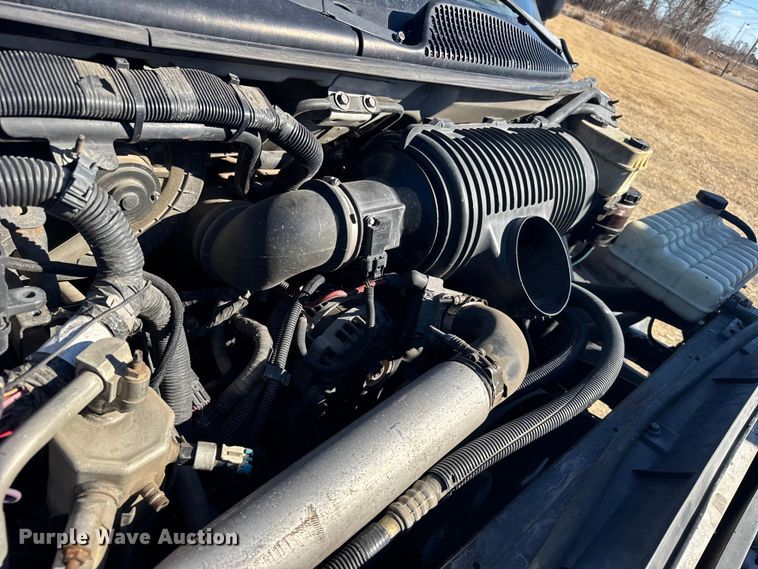 image for item FB0726 2007 GMC C5500 pickup truck