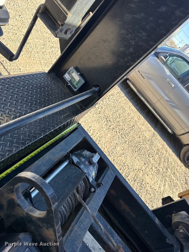 image for item FB0727 2023 Texas Pride roll off dumpster trailer  