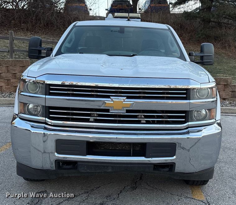 image for item FB3472 2015 Chevrolet Silverado utility bed pickup truck